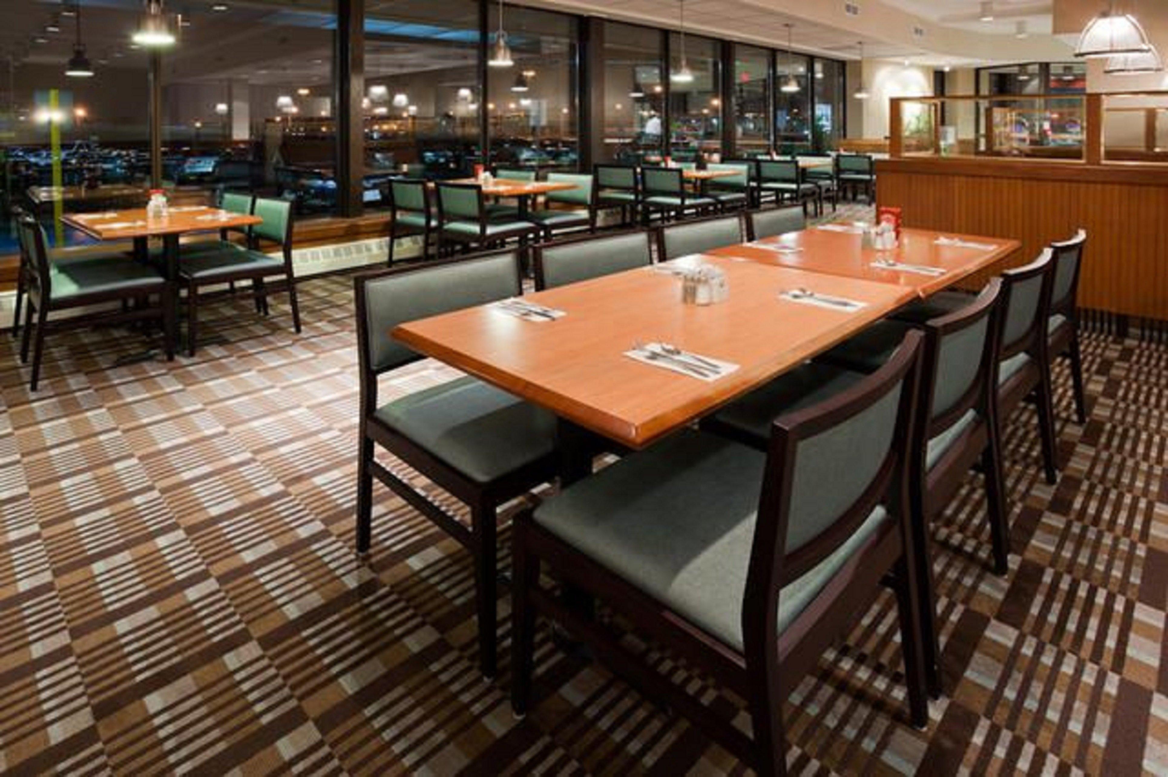 Holiday Inn Toronto Airport East By Ihg Bagian luar foto