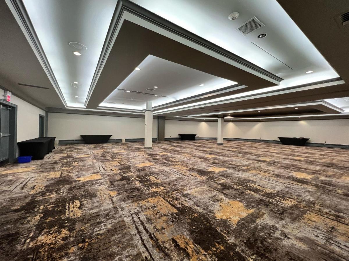 Holiday Inn Toronto Airport East By Ihg Bagian luar foto