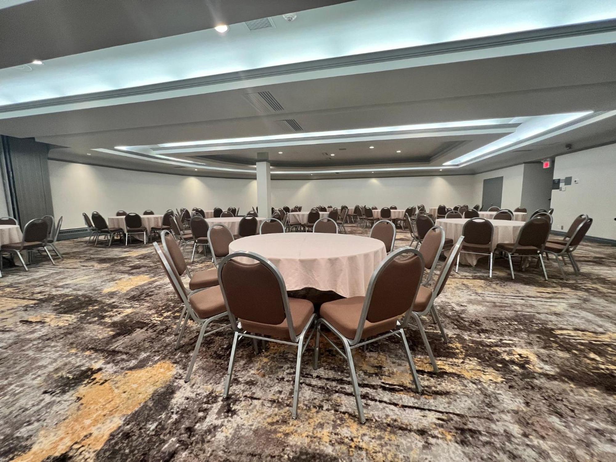Holiday Inn Toronto Airport East By Ihg Bagian luar foto